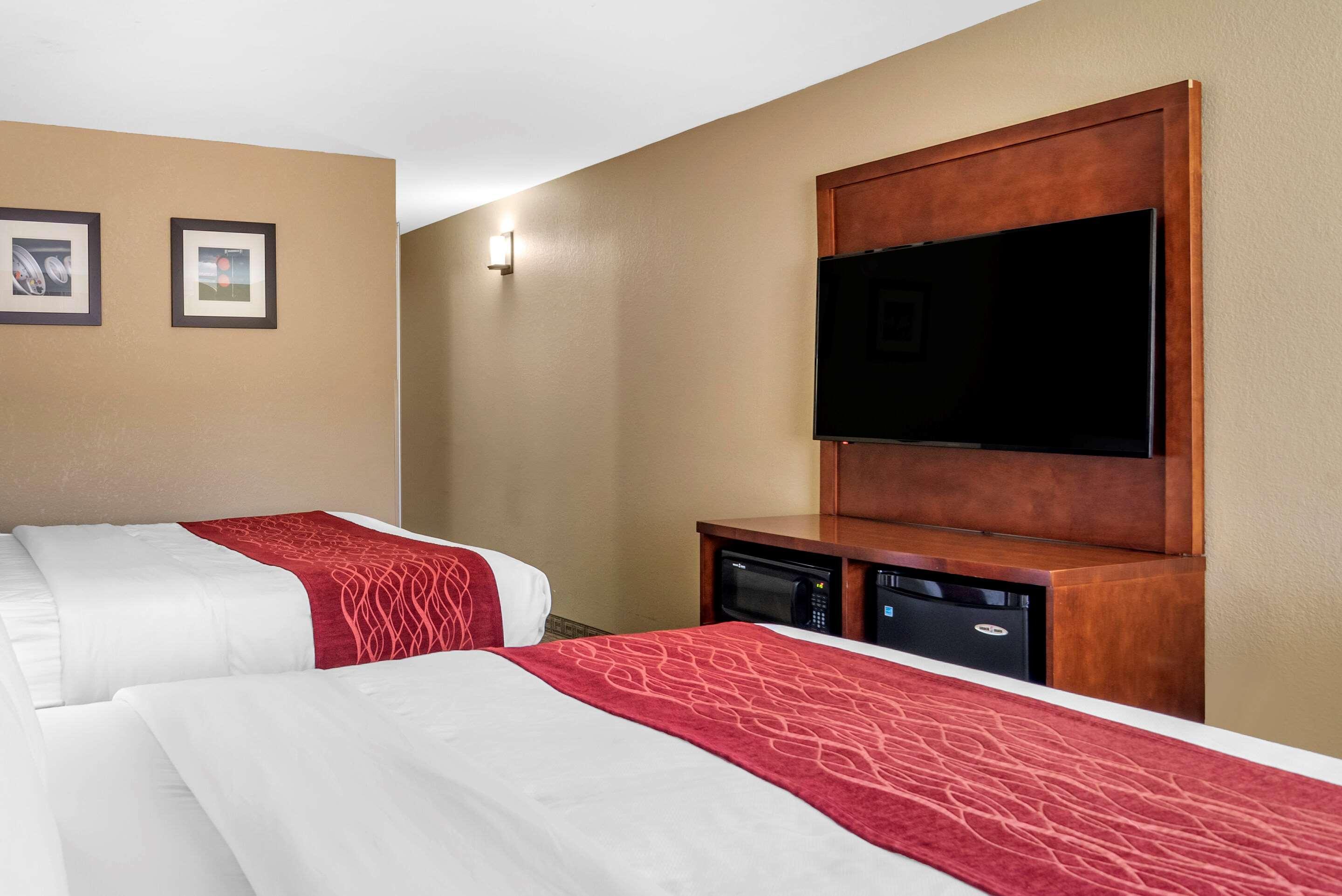 Comfort Inn & Suites Leeds I-20 Екстериор снимка